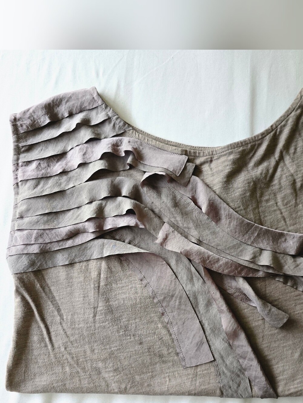 Loft Ruffle Tank Size Medium